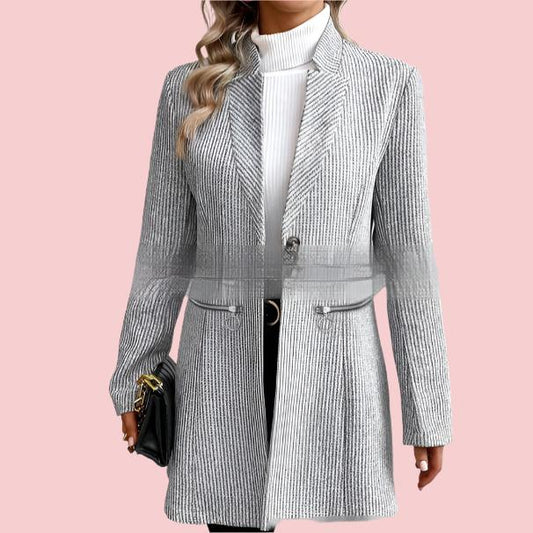 Sophie | De Elegante Gebreide Woljas met Verticale Strepen